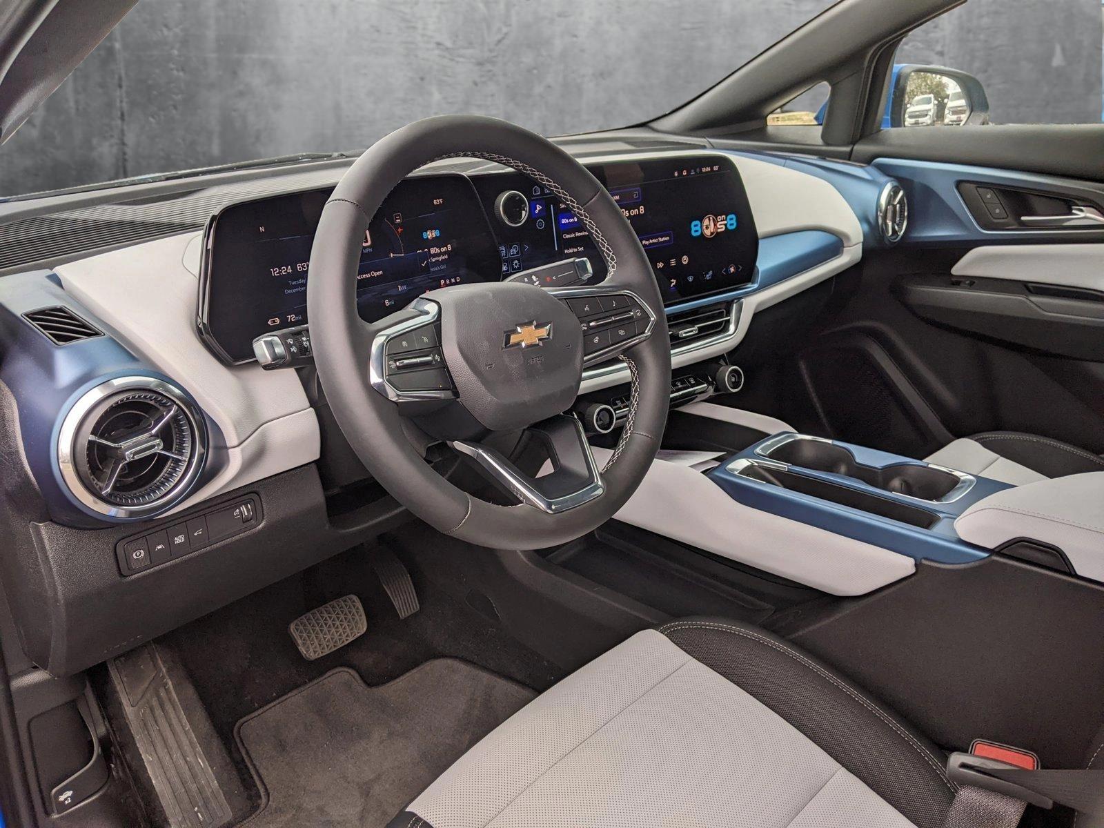 2025 Chevrolet Equinox EV Vehicle Photo in NORTH RICHLAND HILLS, TX 76180-7199