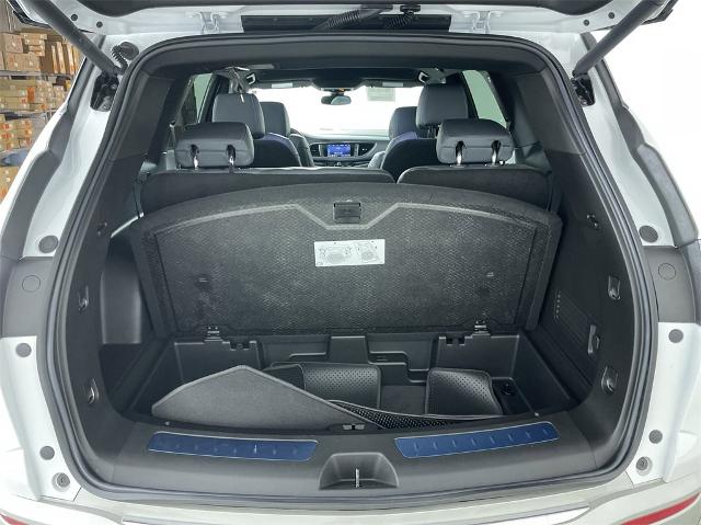 2024 Buick Enclave Vehicle Photo in GILBERT, AZ 85297-0402