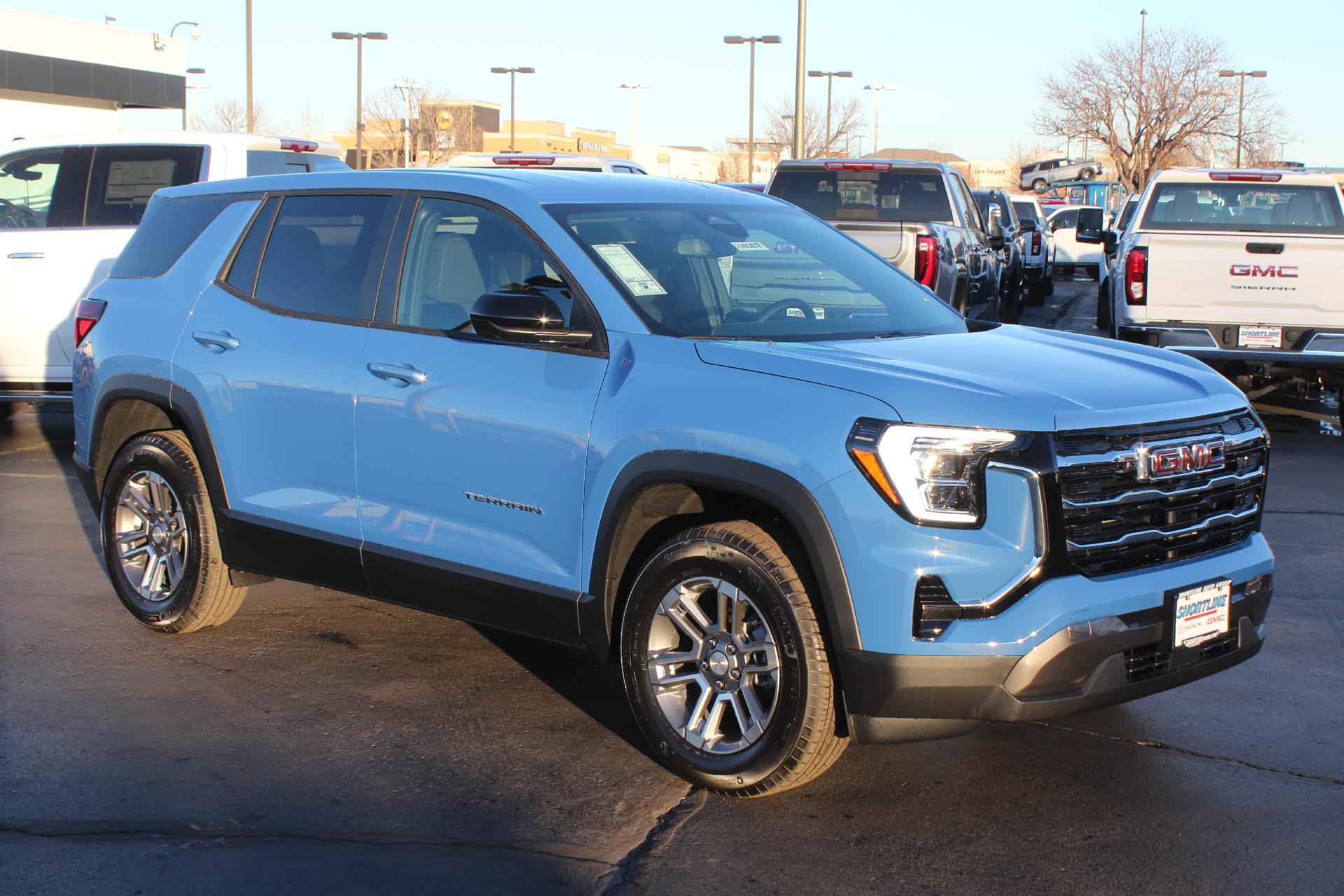 2025 GMC Terrain Vehicle Photo in AURORA, CO 80012-4011