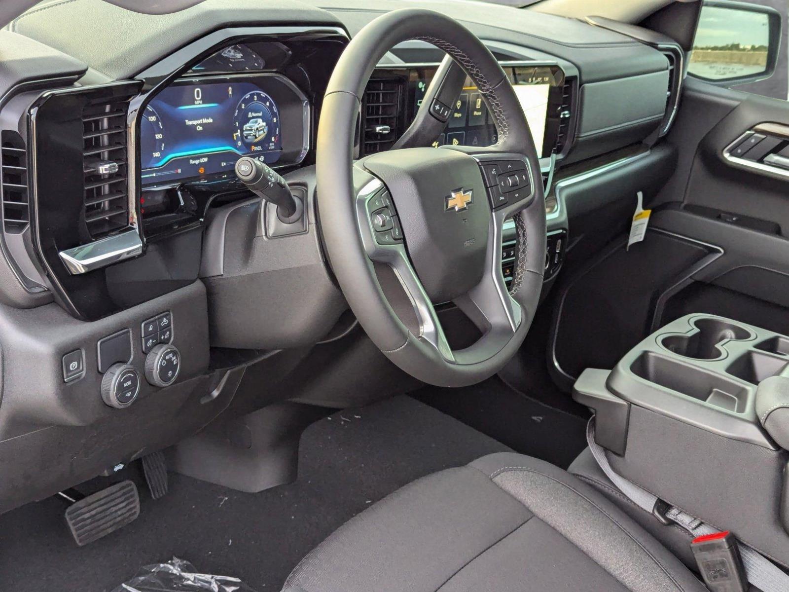 2025 Chevrolet Silverado 1500 Vehicle Photo in PEMBROKE PINES, FL 33024-6534