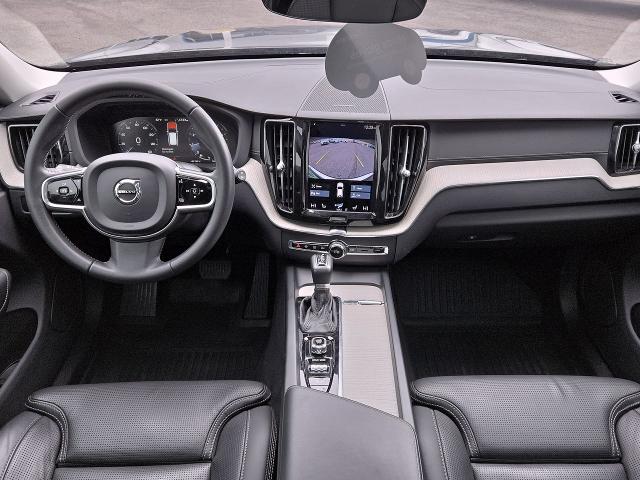 2021 Volvo XC60 Vehicle Photo in NEDERLAND, TX 77627-8017