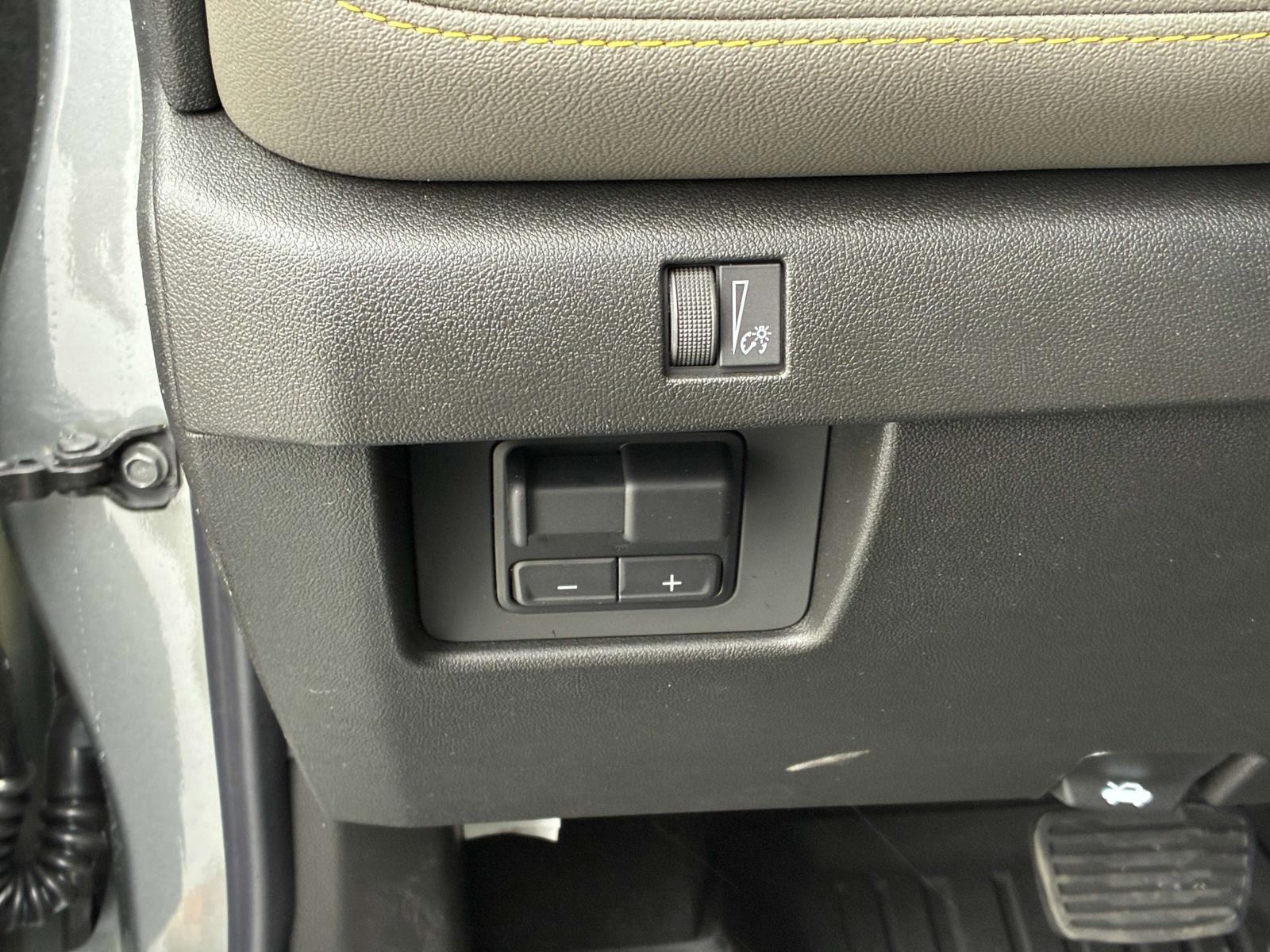 2025 Chevrolet Colorado Vehicle Photo in LOS ANGELES, CA 90007-3794