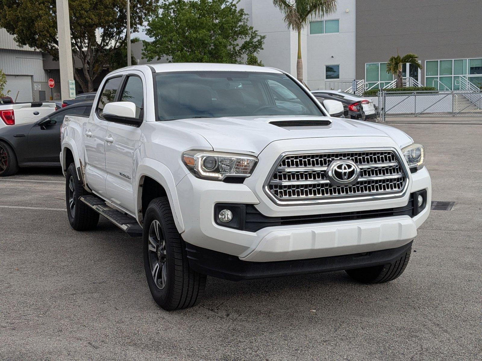 2016 Toyota Tacoma Vehicle Photo in Miami, FL 33015