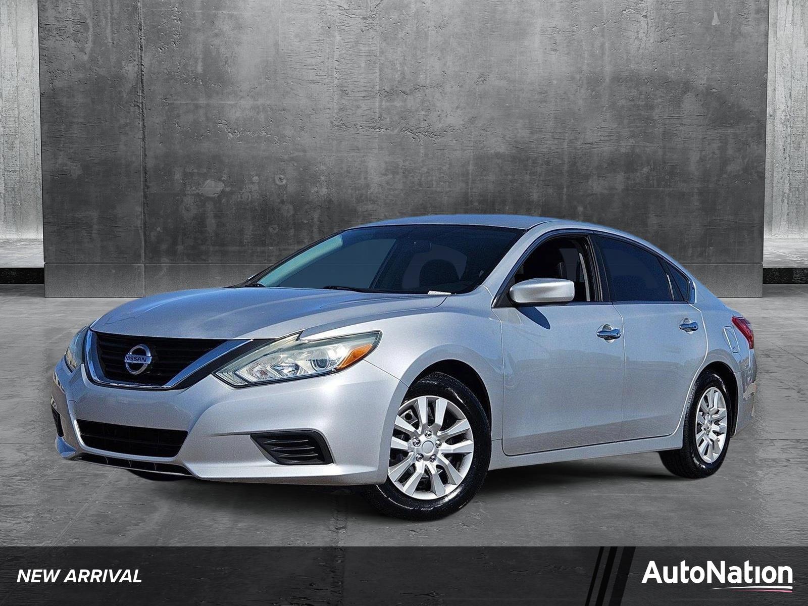 2017 Nissan Altima Vehicle Photo in PEORIA, AZ 85382-3715