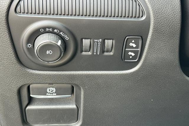 2022 Jeep Grand Wagoneer Vehicle Photo in SPOKANE, WA 99202-2191