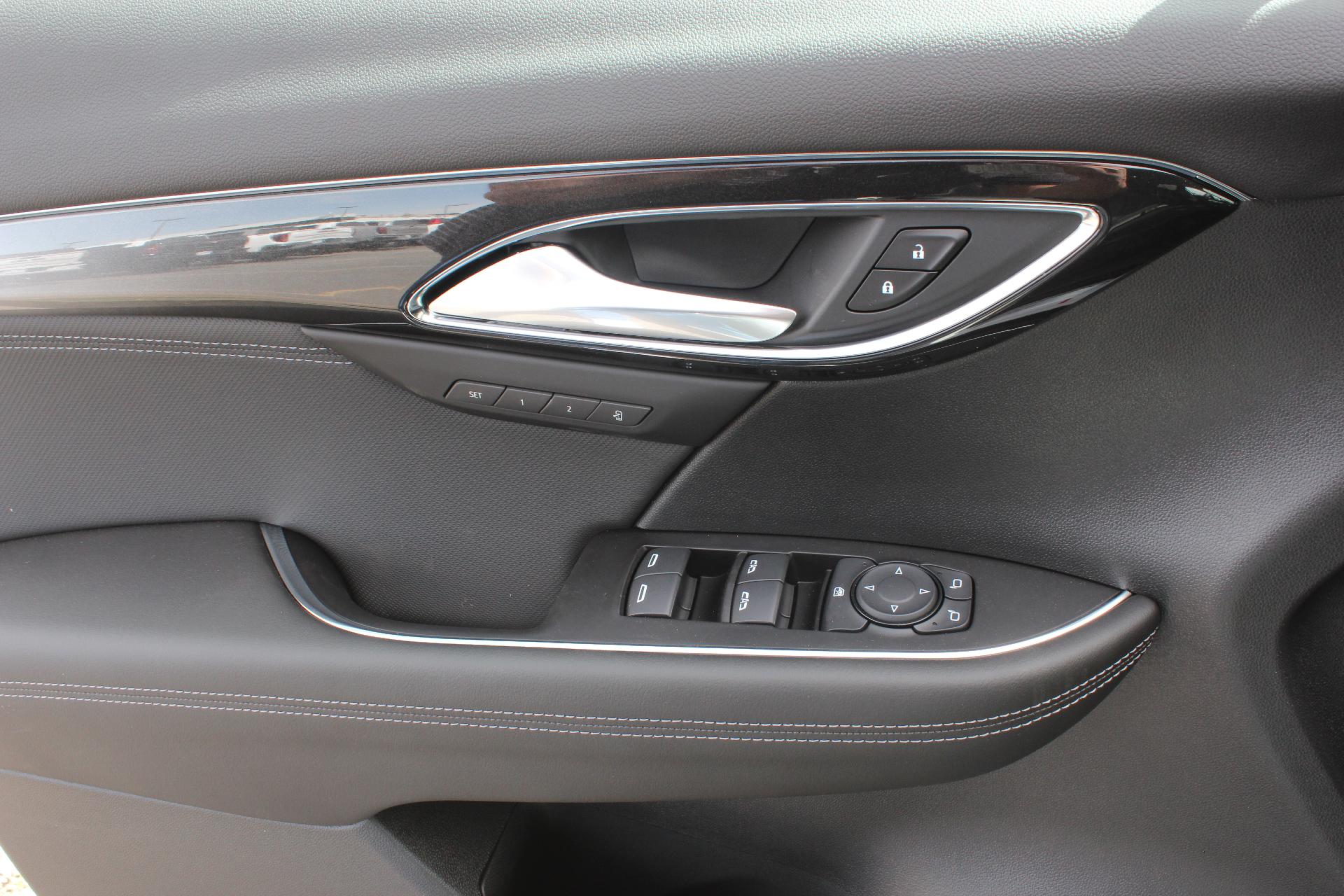 2025 Buick Envision Vehicle Photo in AURORA, CO 80012-4011