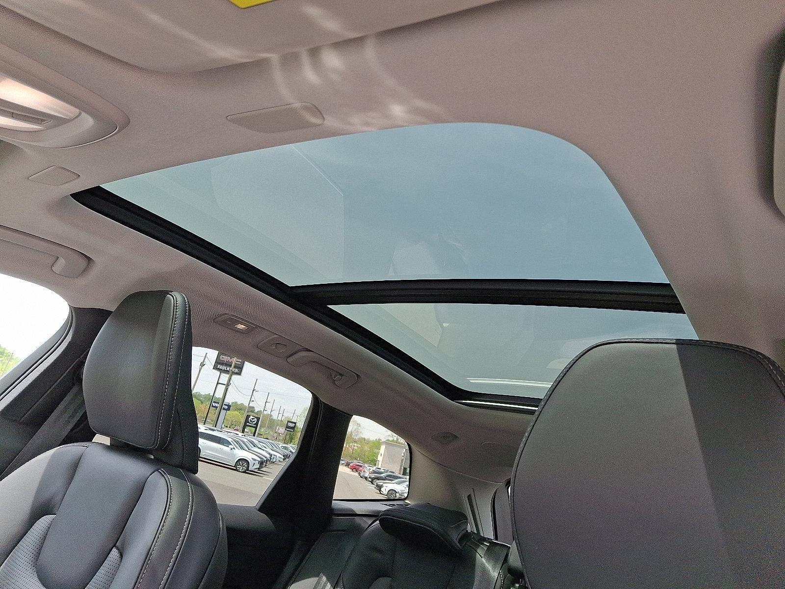 2023 Volvo XC60 Vehicle Photo in Trevose, PA 19053