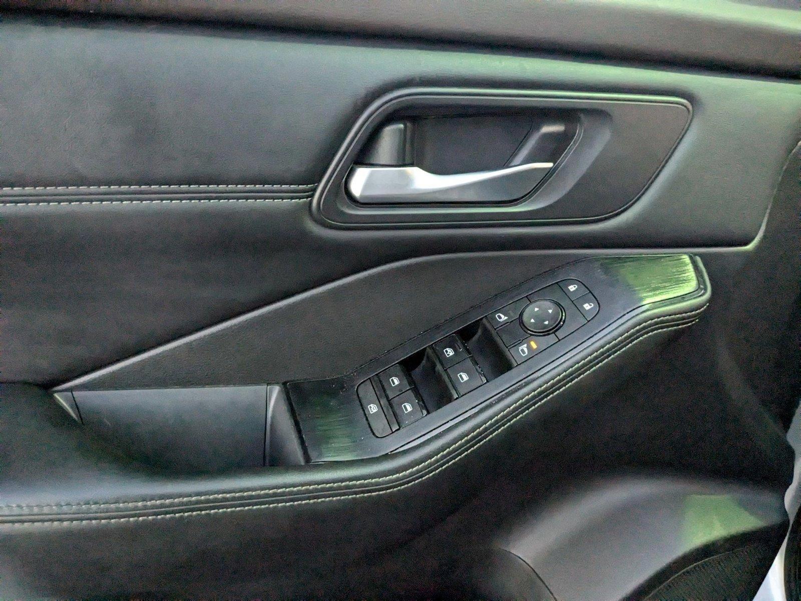2022 Nissan Rogue Vehicle Photo in Miami, FL 33135