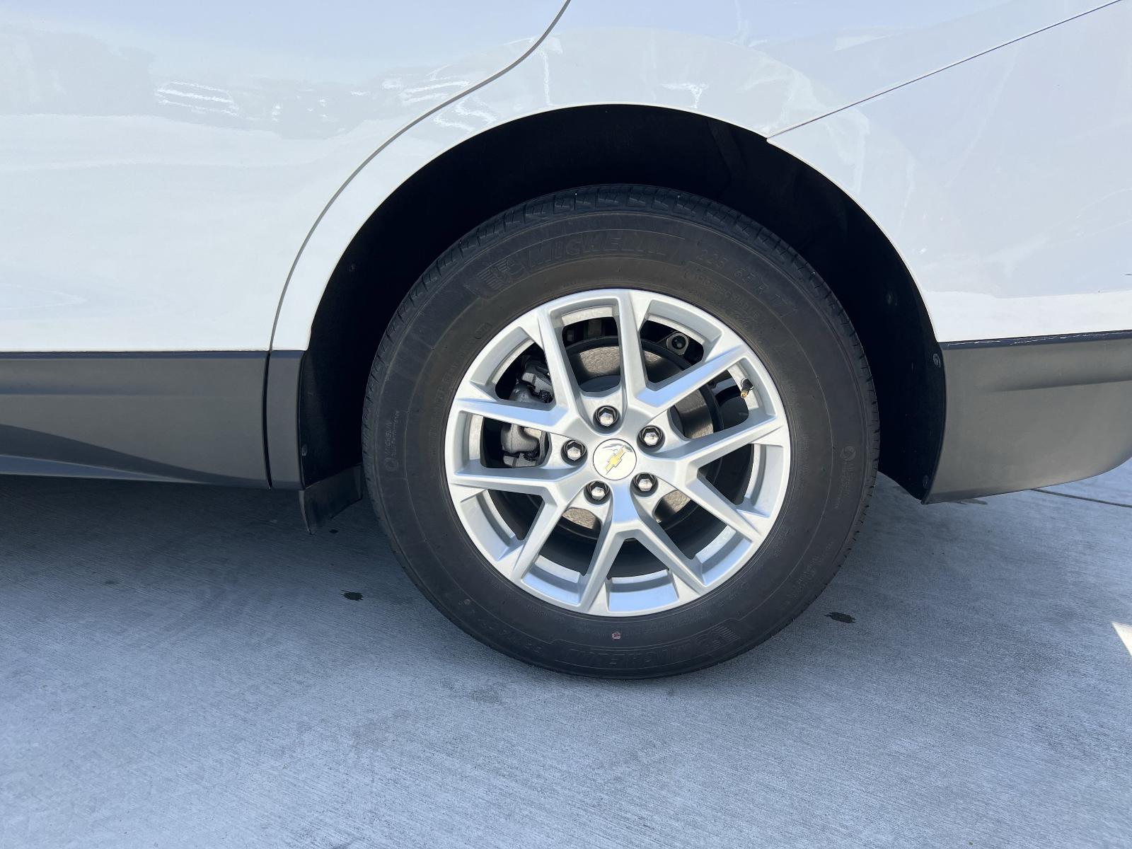 2024 Chevrolet Equinox Vehicle Photo in LOS ANGELES, CA 90007-3794