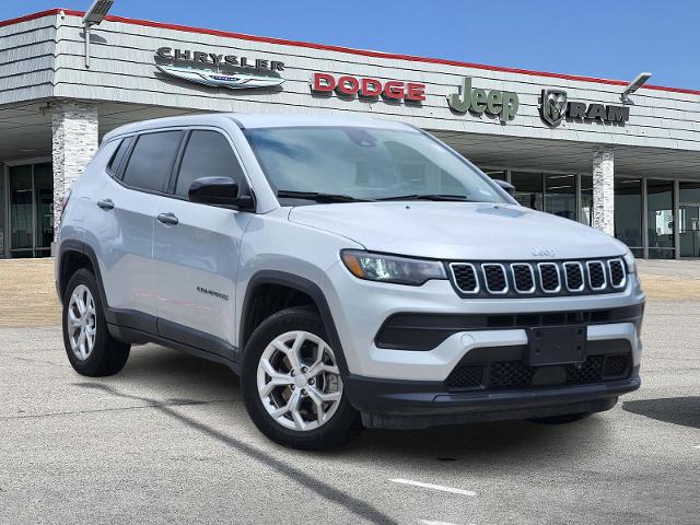 2024 Jeep Compass Vehicle Photo in Ennis, TX 75119-5114