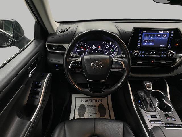 2020 Toyota Highlander Vehicle Photo in Appleton, WI 54913