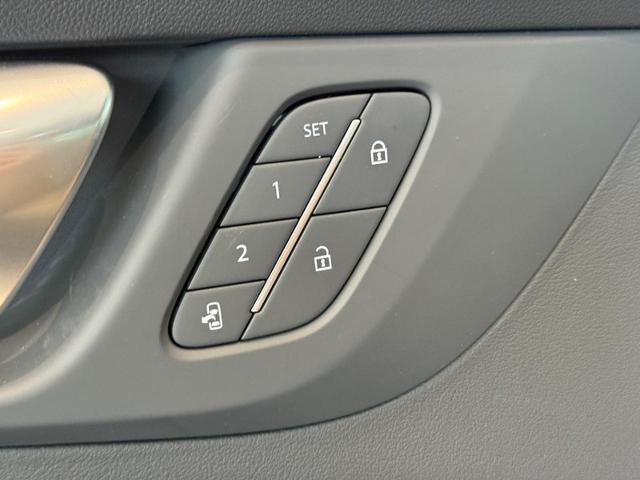 2025 Buick Enclave Vehicle Photo in COLUMBIA, MO 65203-3903