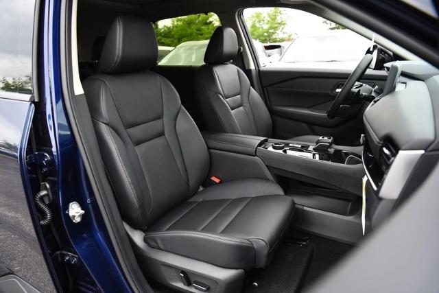 2025 Nissan Rogue Vehicle Photo in Ballwin, MO 63011