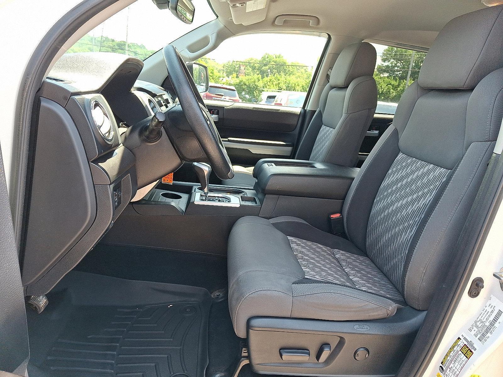 2018 Toyota Tundra 4WD Vehicle Photo in BETHLEHEM, PA 18017-9401