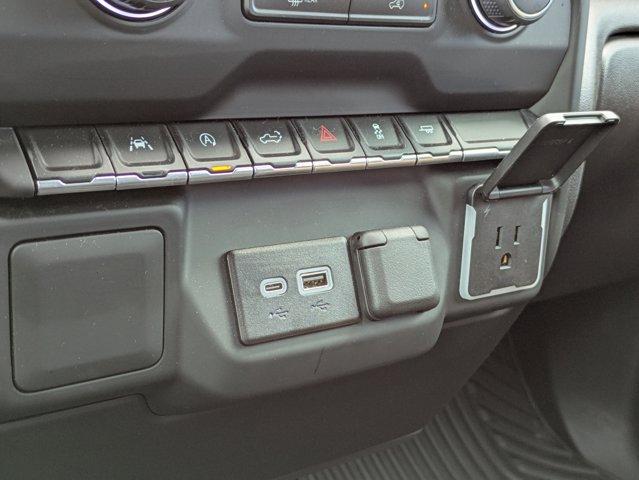 2024 Chevrolet Silverado 1500 Vehicle Photo in BRUNSWICK, GA 31525-1881