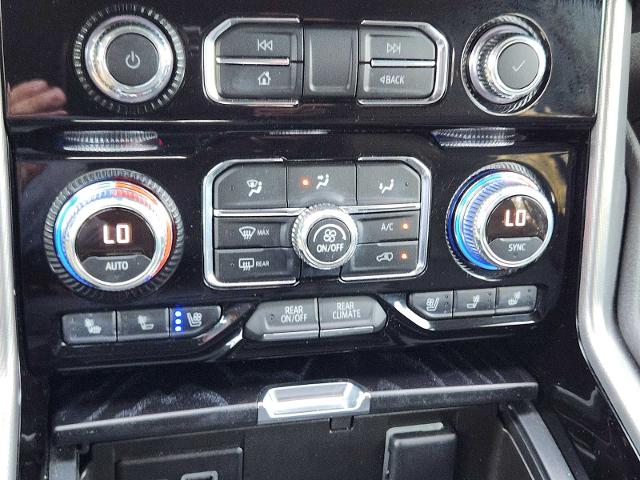 2022 GMC Yukon Vehicle Photo in DENTON, TX 76210-9321
