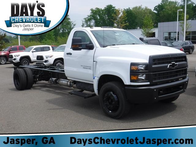 2024 Chevrolet Silverado 5500 HD Vehicle Photo in JASPER, GA 30143-8655