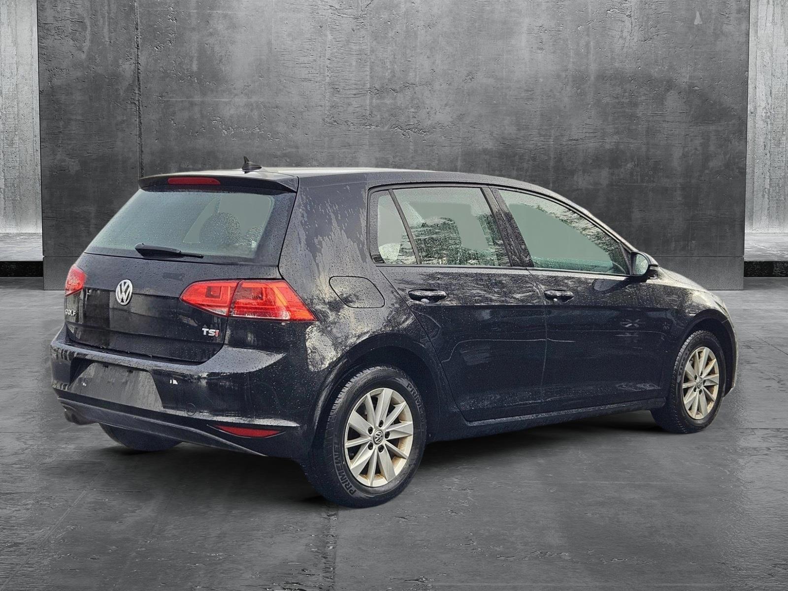 2016 Volkswagen Golf TSI S photo 5