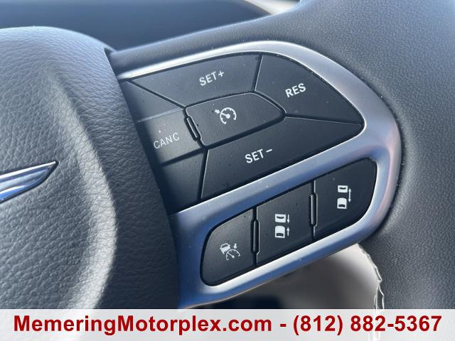 2022 Chrysler Pacifica Vehicle Photo in VINCENNES, IN 47591-5519