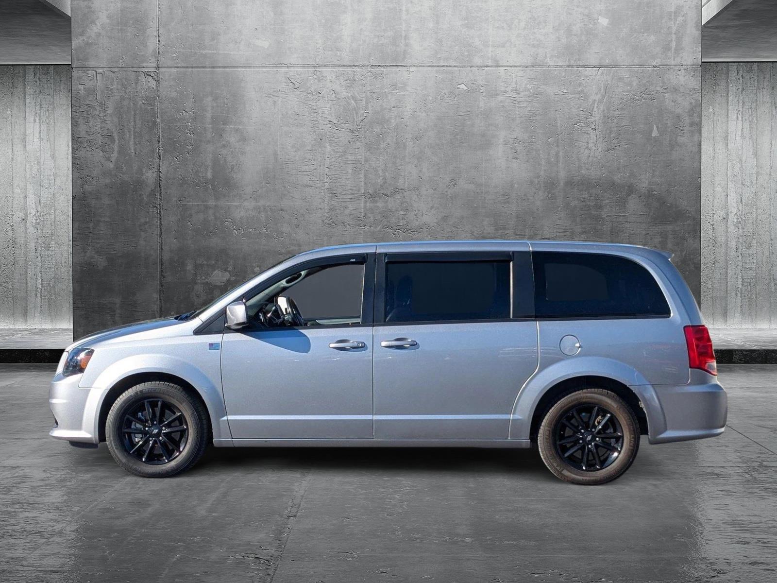 2019 Dodge Grand Caravan Vehicle Photo in VALENCIA, CA 91355-1705