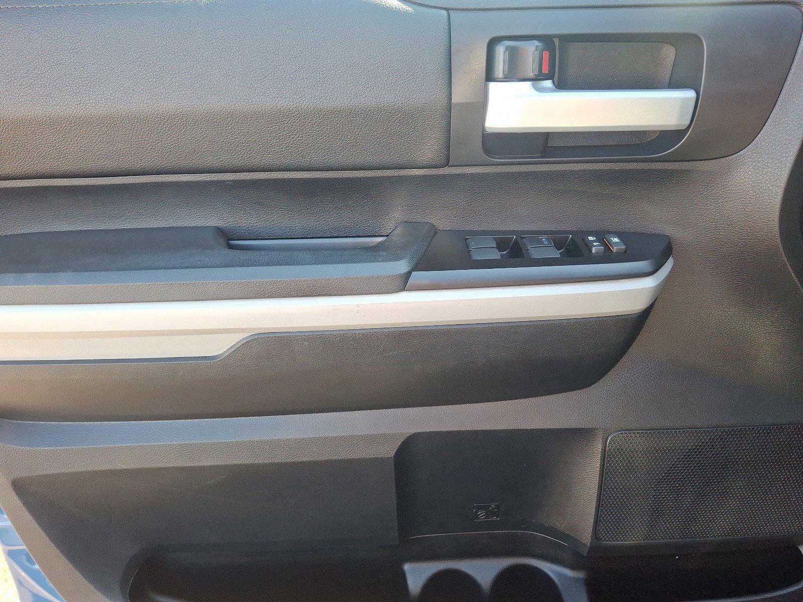 2018 Toyota Tundra 4WD Vehicle Photo in Harrisburg, PA 17111