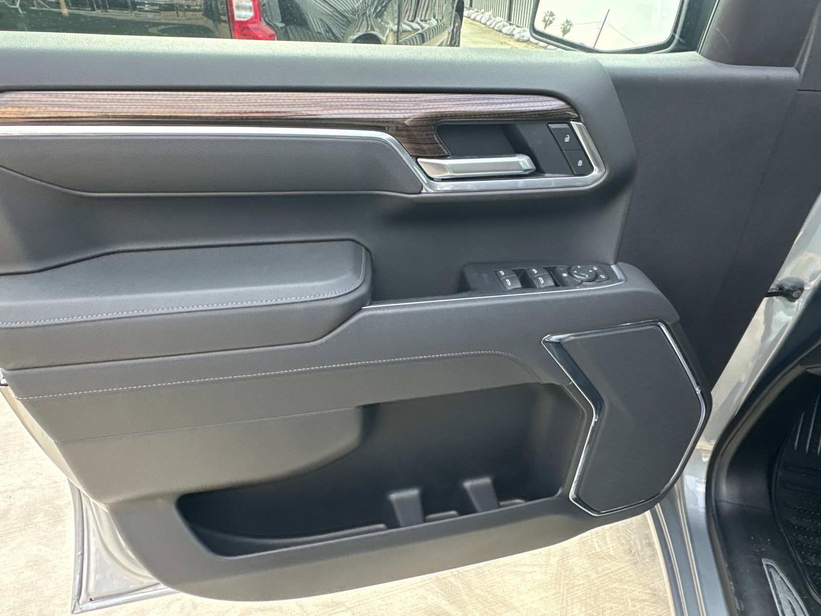 2025 Chevrolet Silverado 1500 Vehicle Photo in LOS ANGELES, CA 90007-3794