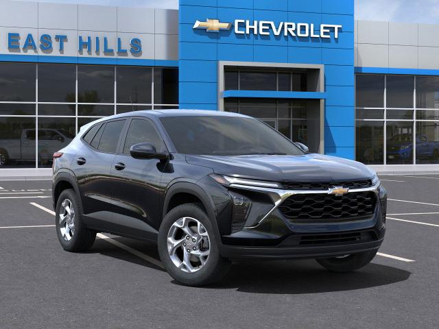 2025 Chevrolet Trax Vehicle Photo in Roslyn, NY 11576