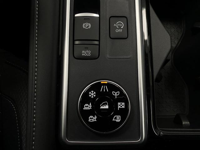 2025 Nissan Pathfinder Vehicle Photo in Appleton, WI 54913