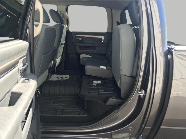 2017 Ram 1500 Vehicle Photo in GREEN BAY, WI 54303-3330