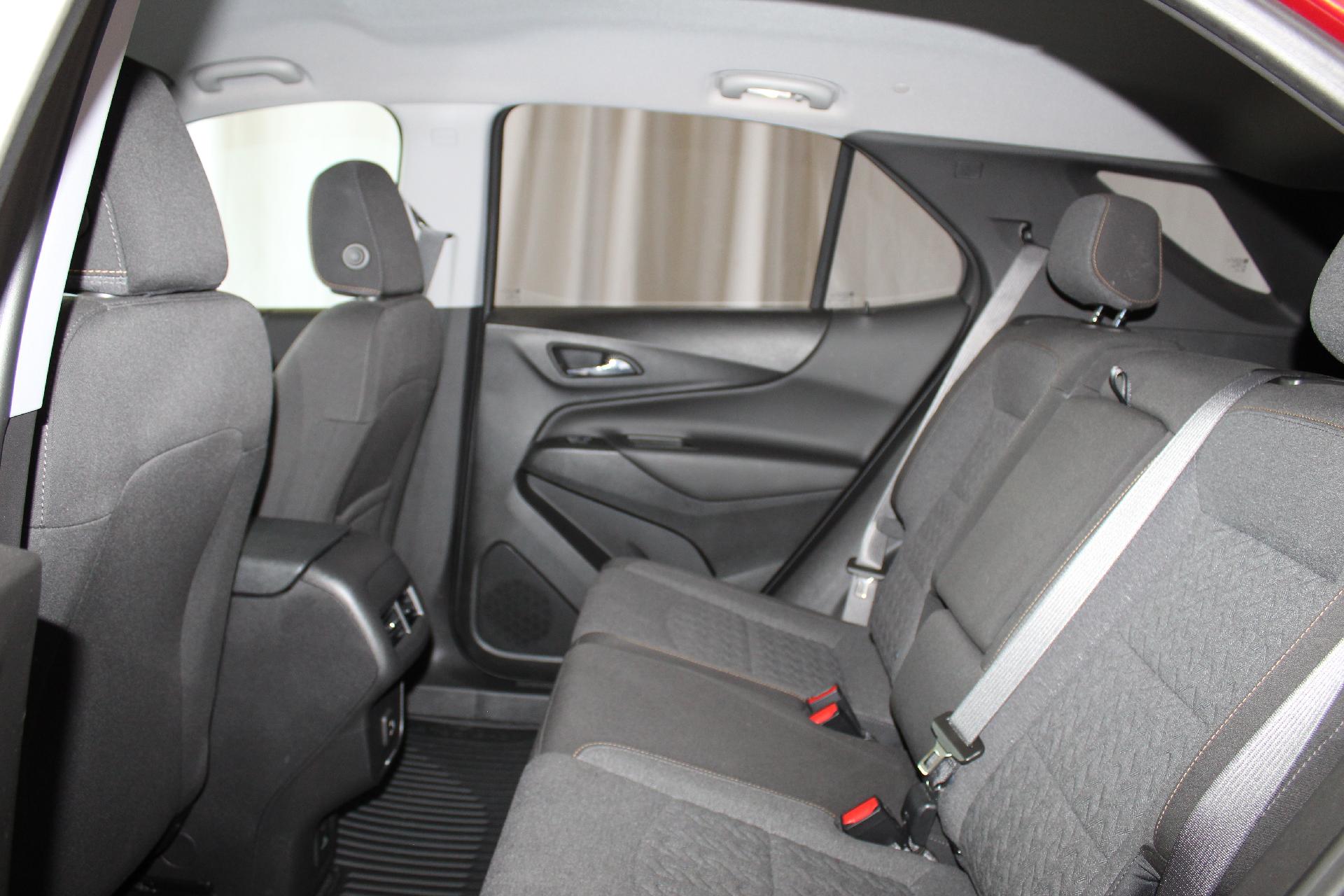 2022 Chevrolet Equinox Vehicle Photo in NORTHAMPTON, MA 01060-1120