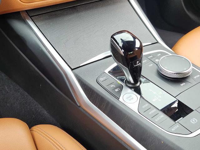 2022 BMW 330e Vehicle Photo in PLANO, TX 75024