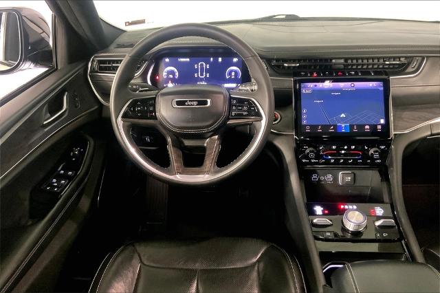 2023 Jeep Grand Cherokee L Vehicle Photo in Lees Summit, MO 64086