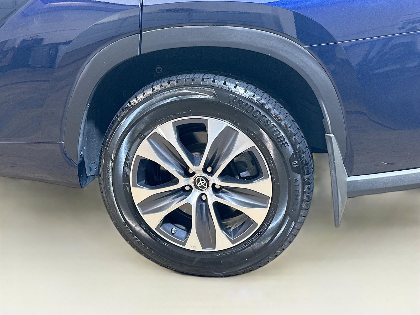 2022 Toyota Highlander Vehicle Photo in Langhorne, PA 19047