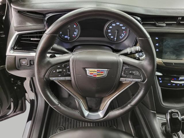 2024 Cadillac XT6 Vehicle Photo in GREEN BAY, WI 54303-3330