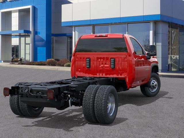 2025 Chevrolet Silverado 3500 HD Chassis Cab Vehicle Photo in DANBURY, CT 06810-5034