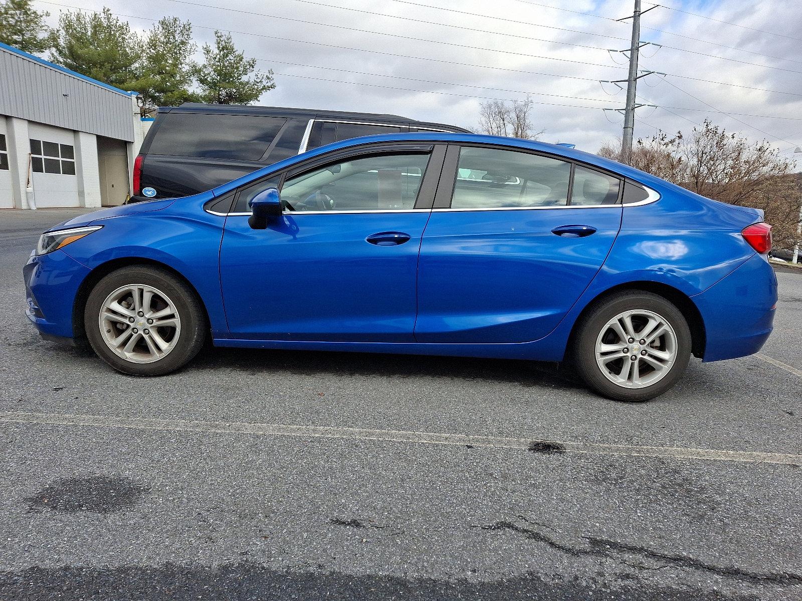 2018 Chevrolet Cruze Vehicle Photo in BETHLEHEM, PA 18017-9401