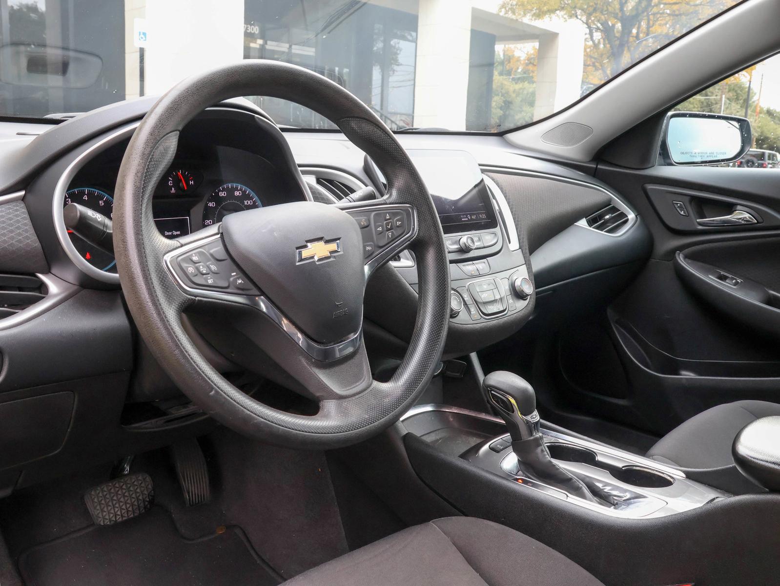 2021 Chevrolet Malibu Vehicle Photo in DALLAS, TX 75209-3095