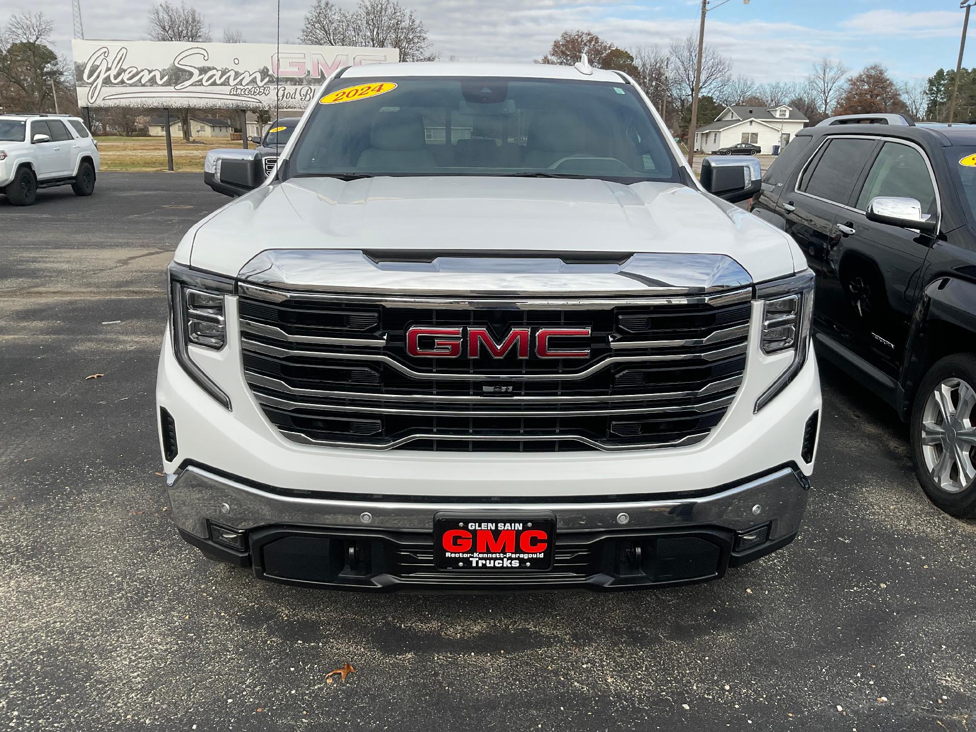 Used 2024 GMC Sierra 1500 SLT with VIN 3GTUUDED0RG241106 for sale in Rector, AR