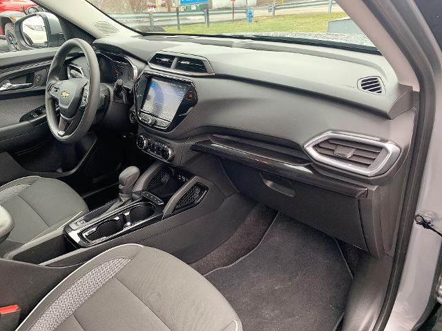 2023 Chevrolet Trailblazer Vehicle Photo in MOON TOWNSHIP, PA 15108-2571