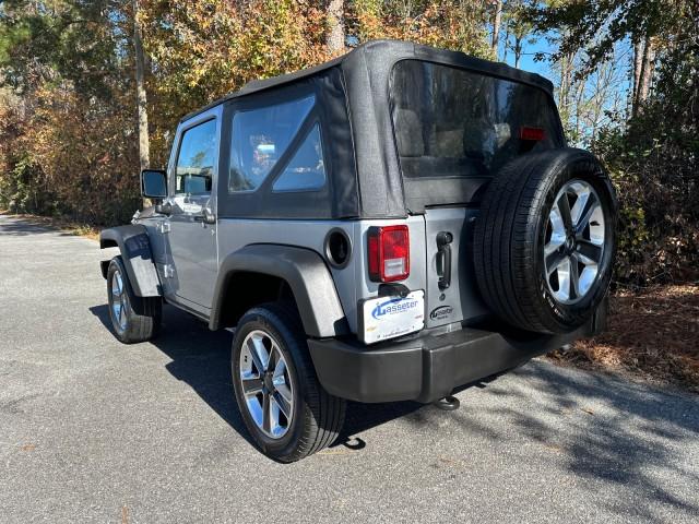 2016 Jeep Wrangler Sport photo 3