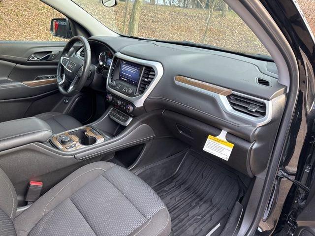 2023 GMC Acadia Vehicle Photo in MEDINA, OH 44256-9631