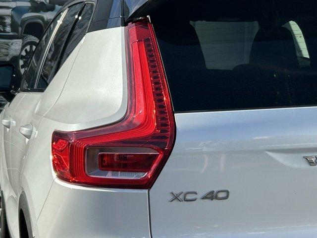 2022 Volvo XC40 Vehicle Photo in DALLAS, TX 75244-5909