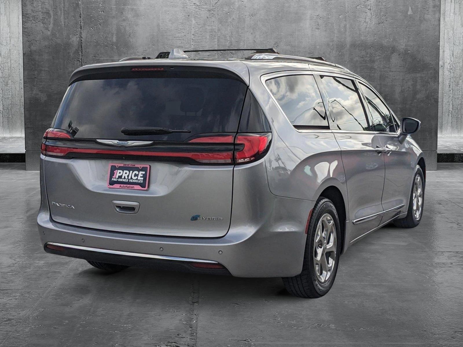 2021 Chrysler Pacifica Vehicle Photo in MIAMI, FL 33172-3015