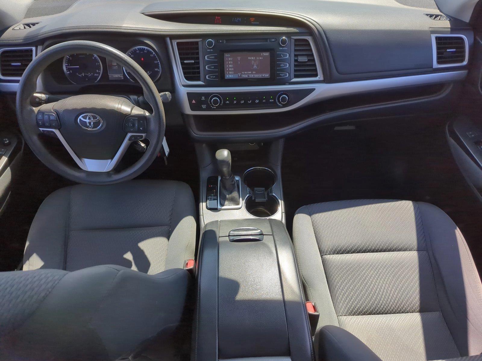 2017 Toyota Highlander Vehicle Photo in Ft. Myers, FL 33907