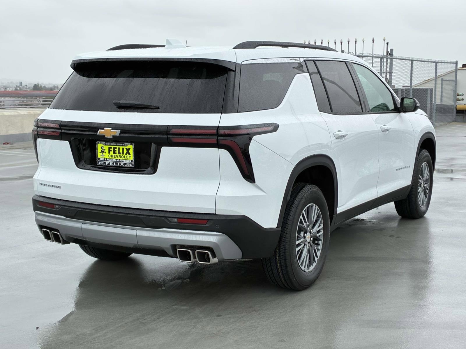 2025 Chevrolet Traverse Vehicle Photo in LOS ANGELES, CA 90007-3794