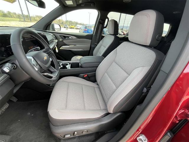 2025 Chevrolet Traverse Vehicle Photo in ALCOA, TN 37701-3235