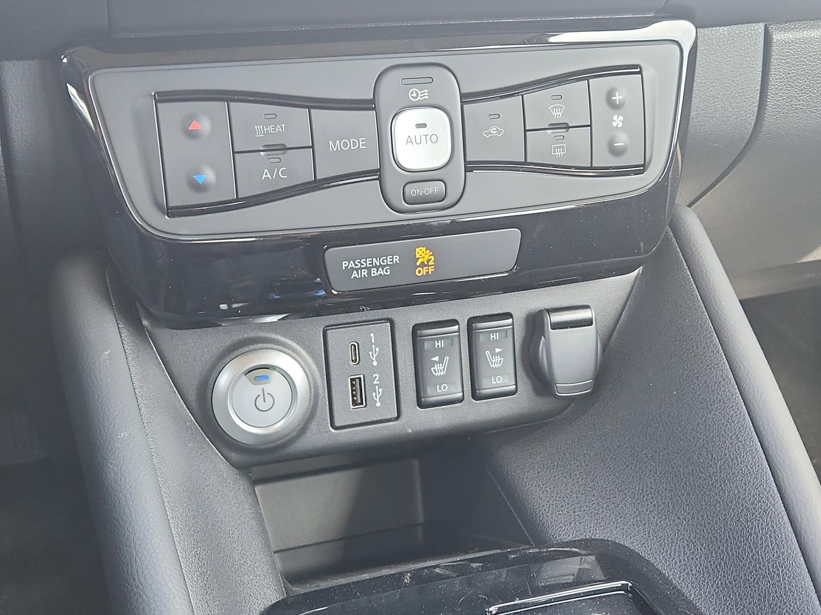 2025 Nissan LEAF Vehicle Photo in Albuquerque, NM 87110