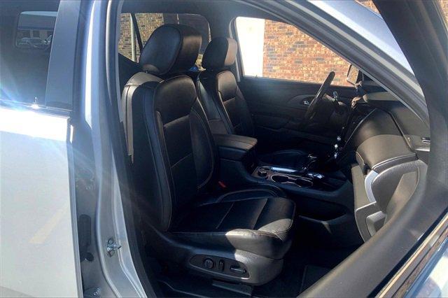 2020 Chevrolet Traverse Vehicle Photo in TOPEKA, KS 66609-0000