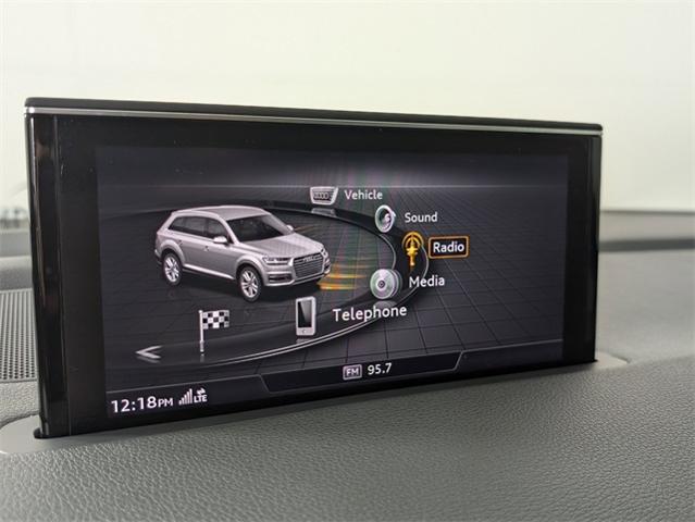 2017 Audi Q7 Vehicle Photo in ENGLEWOOD, CO 80113-6708