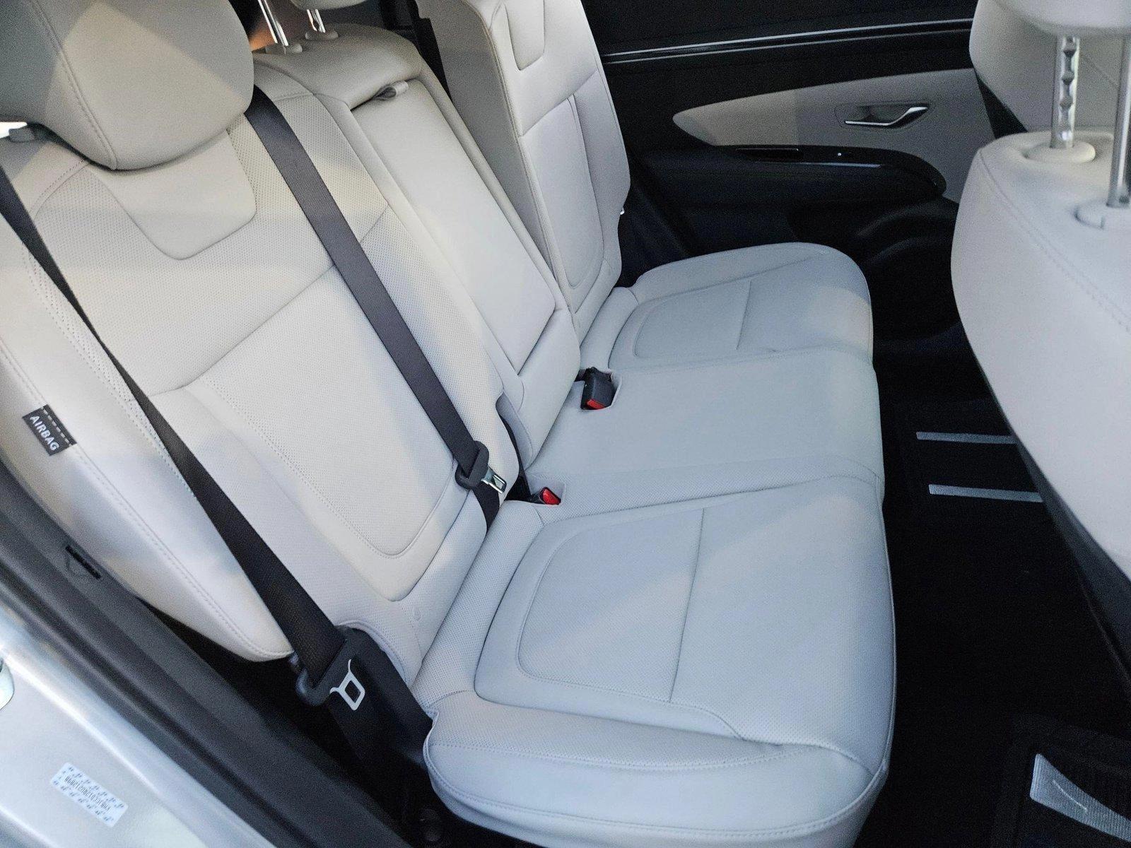 2024 Hyundai TUCSON Hybrid Vehicle Photo in Pembroke Pines , FL 33027